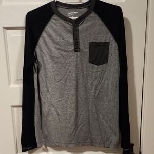 Arizona Jean Company Boy's Long Sleeve Gray and Black Henley
